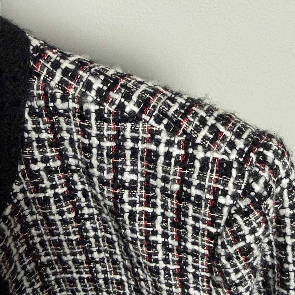 White House Black Market Black White Red Tweed Blazer / Jacket w/ Silver Buttons - Picture 12 of 17